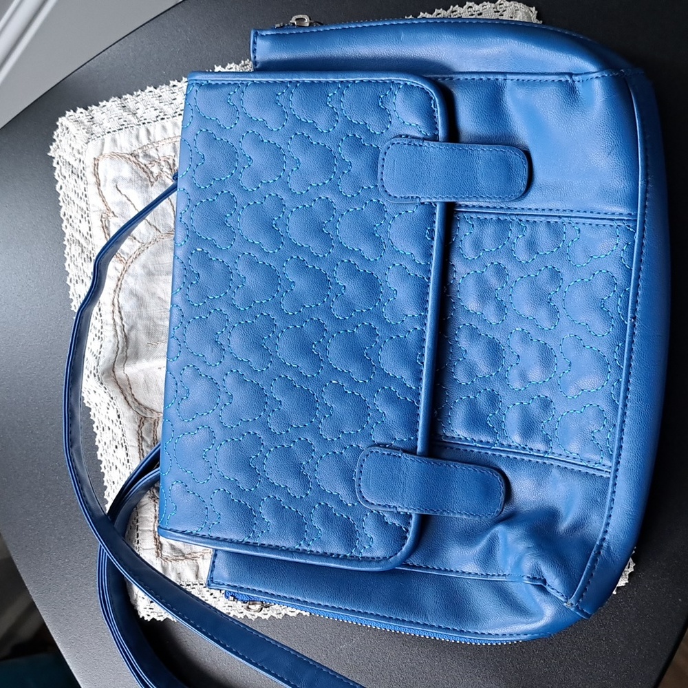 EUC- Disney Parks Purse with Mickey Mouse stitching design.